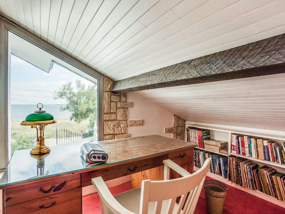 Holiday Home Villa Pieds Dans L'Eau Enez Thinic By Interhome Saint-Pierre-Quiberon France